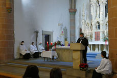 Beauftragung zu Lektorat und Akolythat in St. Marien, Volkmarsen (Foto: Karl-Franz Thiede)